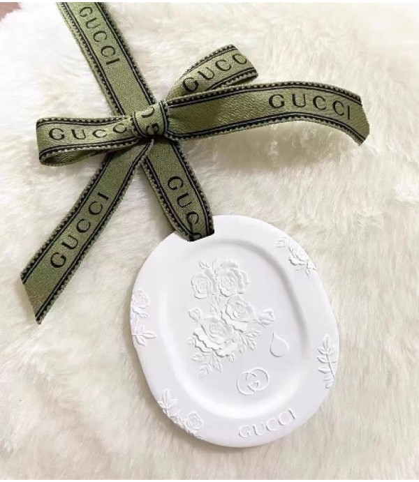 GUCCI - CERAMIC DECORATIVE ELLIPTICAL FRAGRANT TABLETS